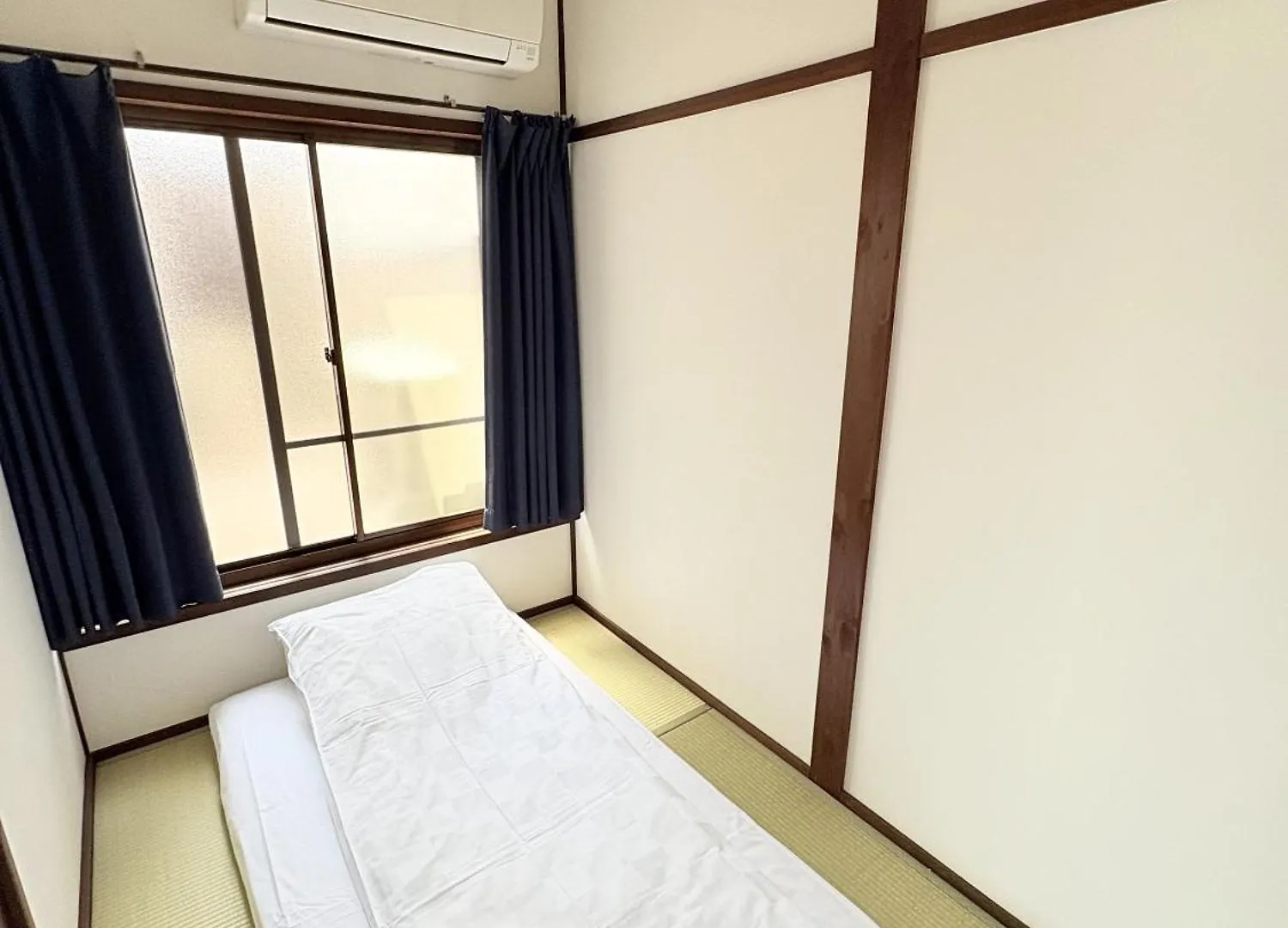 5 Minutes From Shijo Omiya Station, In The Center Of Kyoto, A Rental Group, 0*, Kiotó