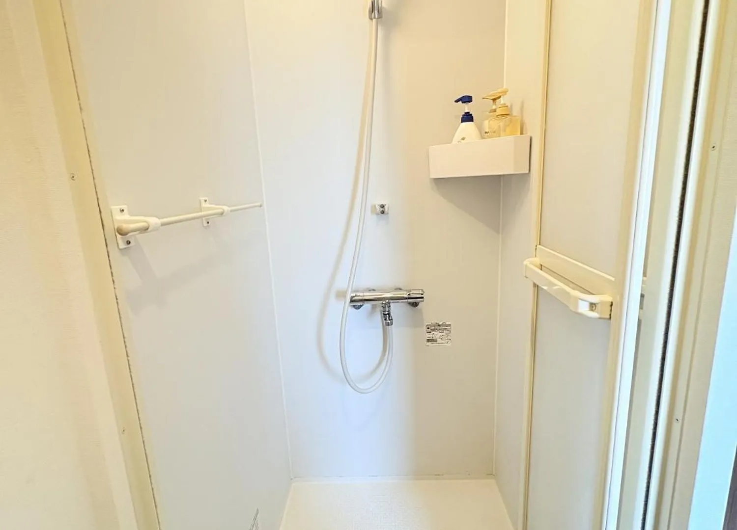 Villa 5 Minutes From Shijo Omiya Station, In The Center Of Kyoto, A Rental Group,